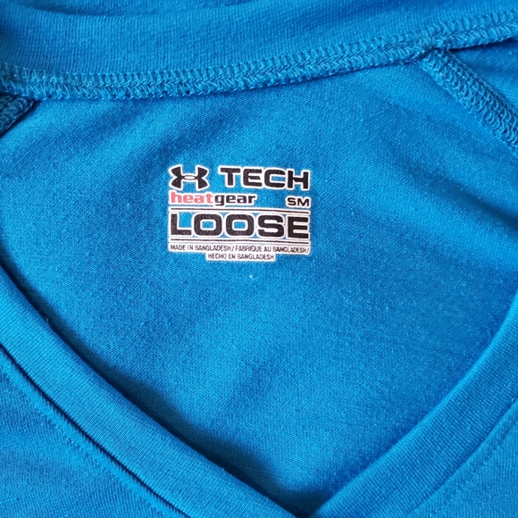 Under Armour heat gear loose tech M shirt - Picture 3 of 3